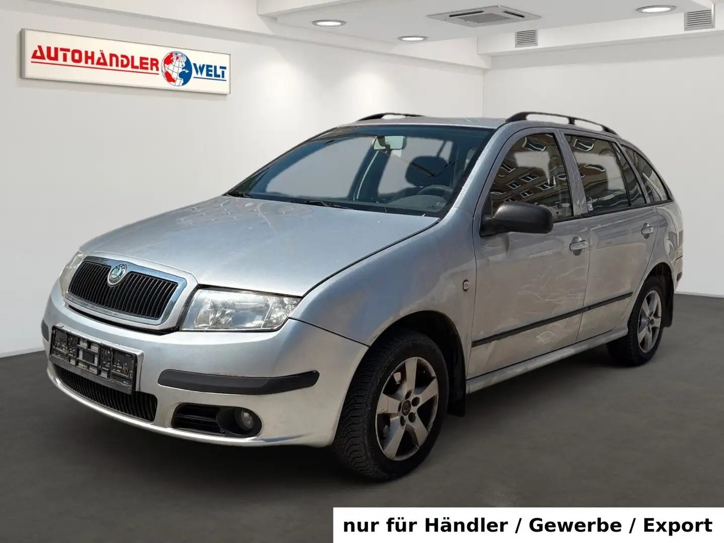 Skoda Fabia Kombi 1.4i Automatik Klima PDC Silber - 1