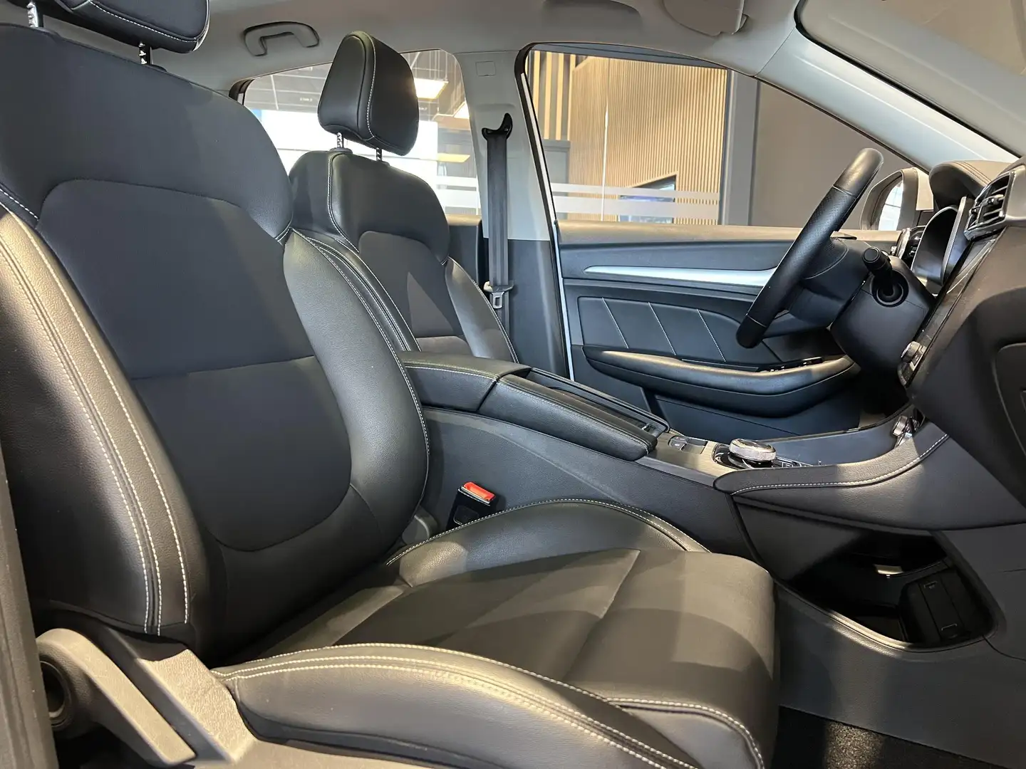 MG ZS EV Luxury 45 kWh | Navi | Panoramadak | Leder | Ca Wit - 2