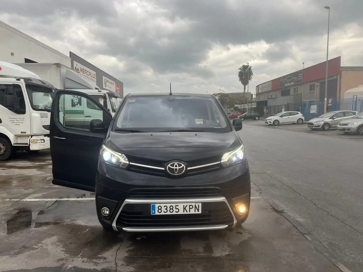 Toyota Proace - 1