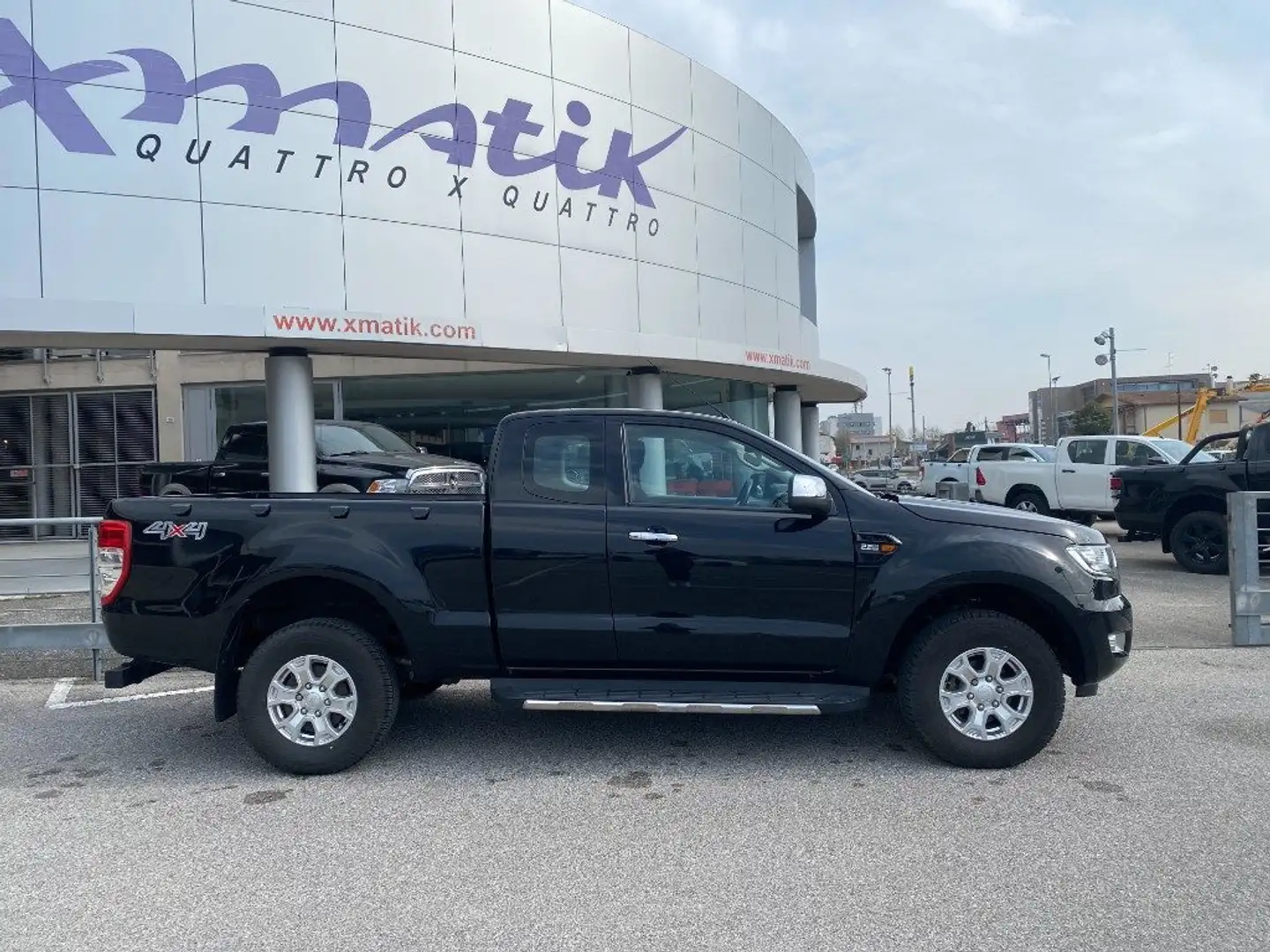 Ford Ranger 2.2 TDCi Super Cab XLT 4pt. GANCIO TRAINO Noir - 2