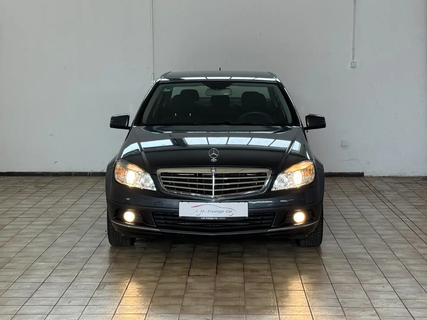 Mercedes-Benz C 180 CGI BlueEfficiency ELEGANCE Rentner Fahrze Gris - 2