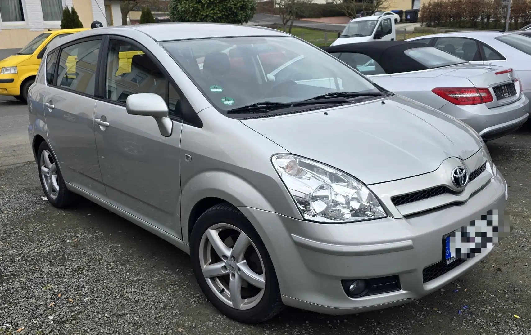 Toyota Corolla Verso 2.2 D-4D - 2