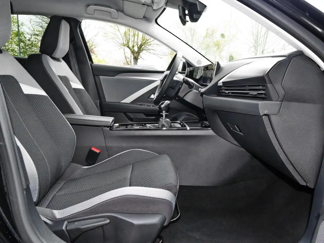 Opel Astra L Edition ST Klima+Sitzhzg+Einparkhilfe Klima 4