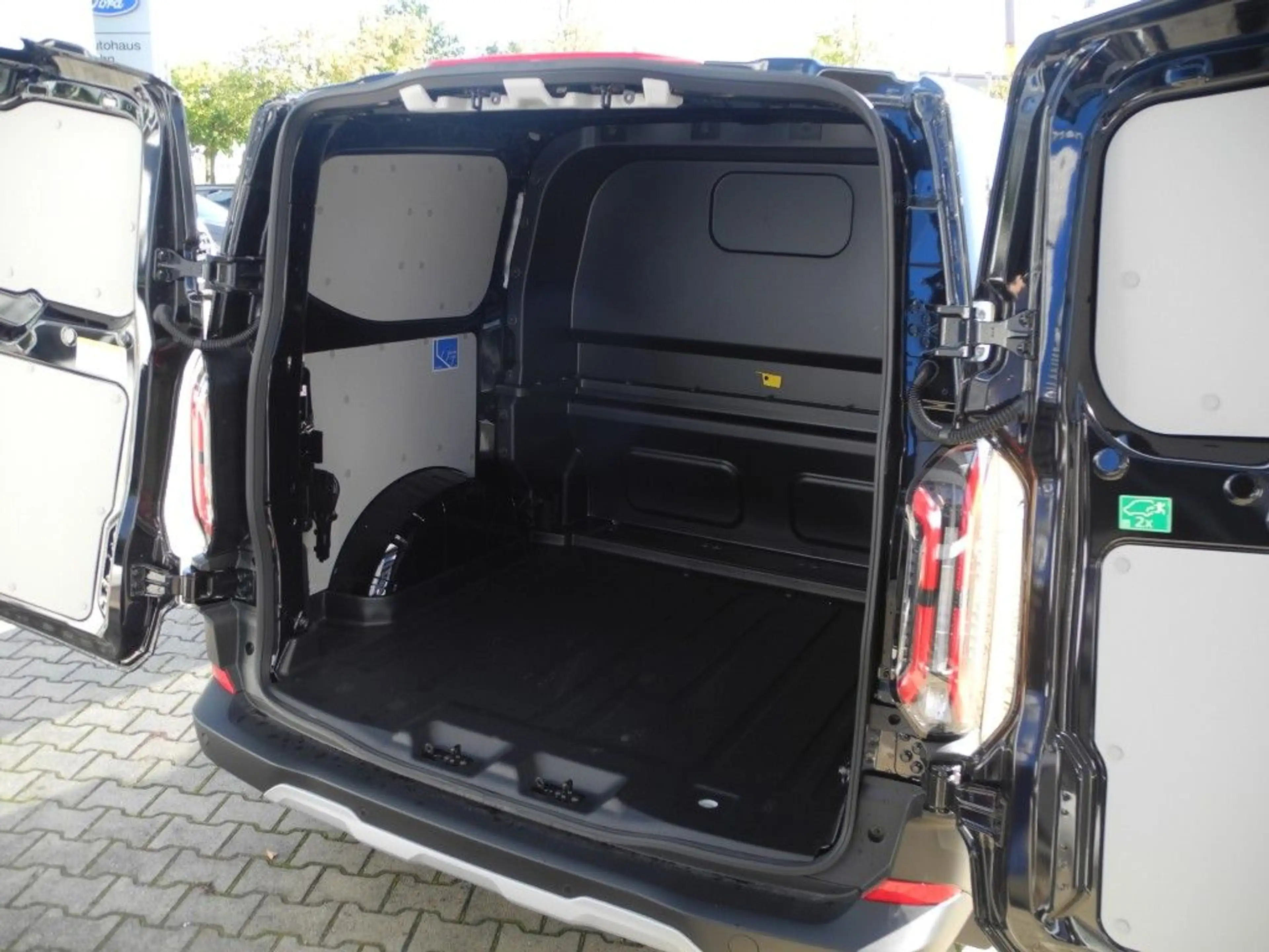 Ford Transit Custom Doka L1 4x4 Aut. Trail - Standh., Matix, AHK, Navi — photo 8