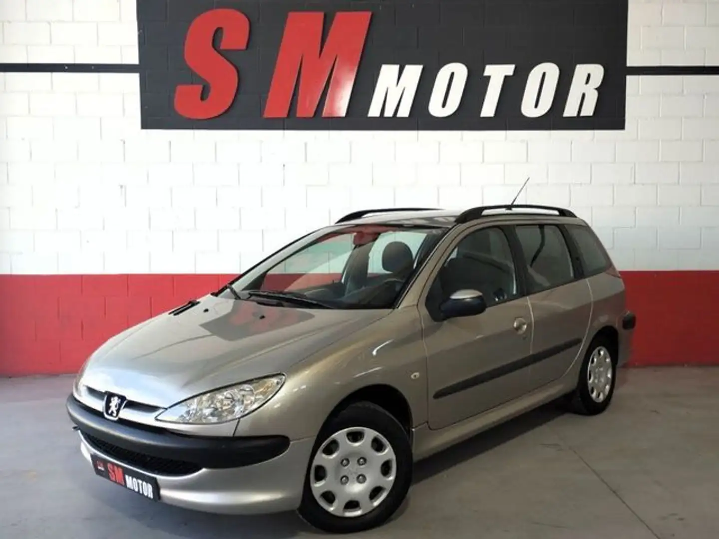 Peugeot 206 SW 1.4HDI X-Line 70 Plateado - 1