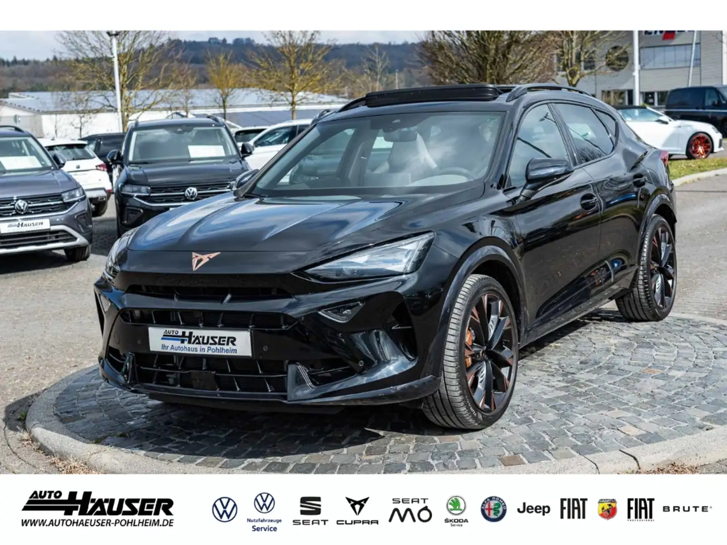 CUPRA Formentor VZ Extreme 2.0 TSI DSG 4Drive AKRAPOVIC PANO AHKV Schwarz - 1