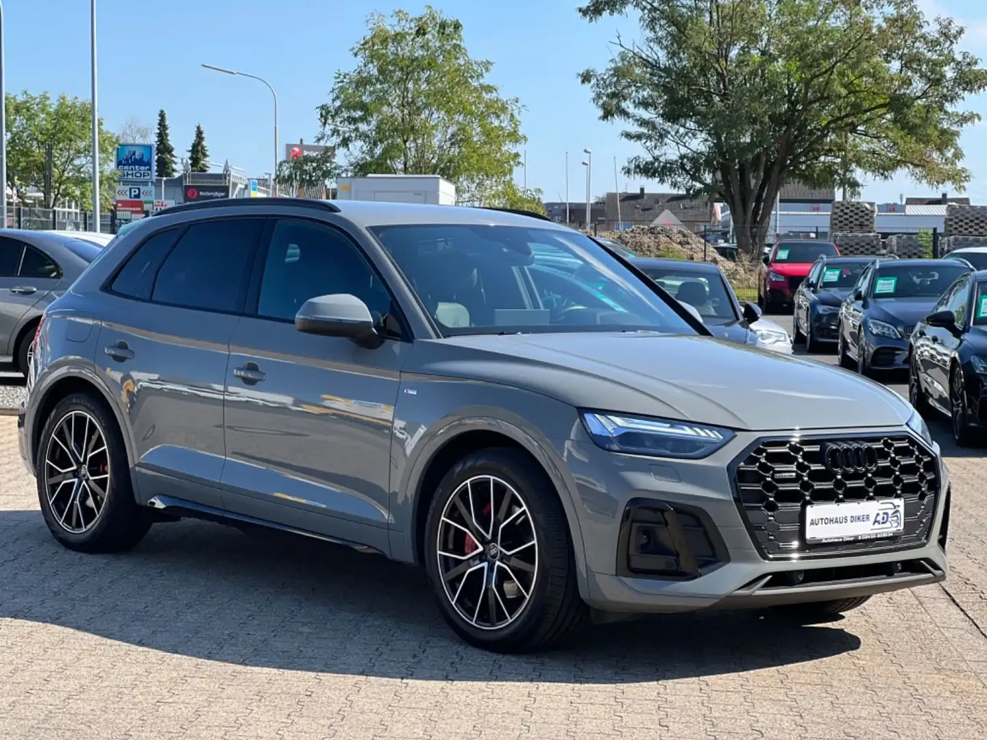 Audi Q5 50 TDI quattro S line Optik-Paket schwarz plu Grau - 2