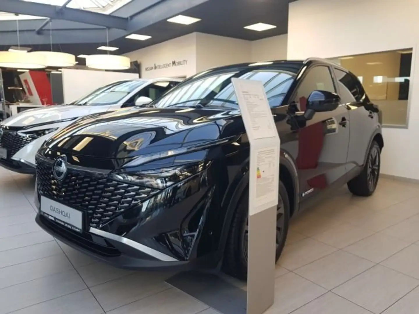 Nissan Qashqai Tekna e-Power Tageszulassung Schwarz - 2