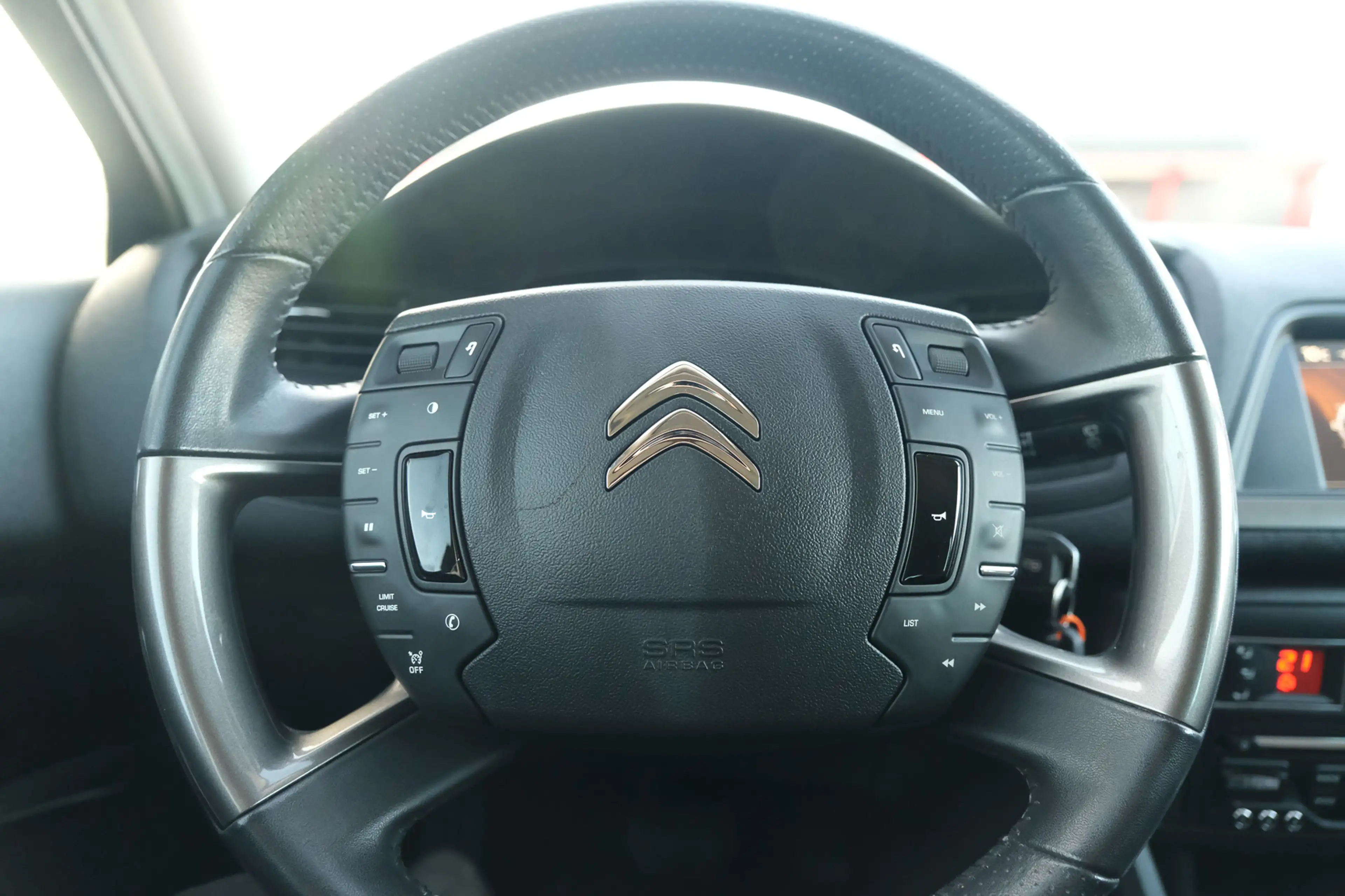 Citroen C5 Tourer 1.6 THP Collection — photo 19