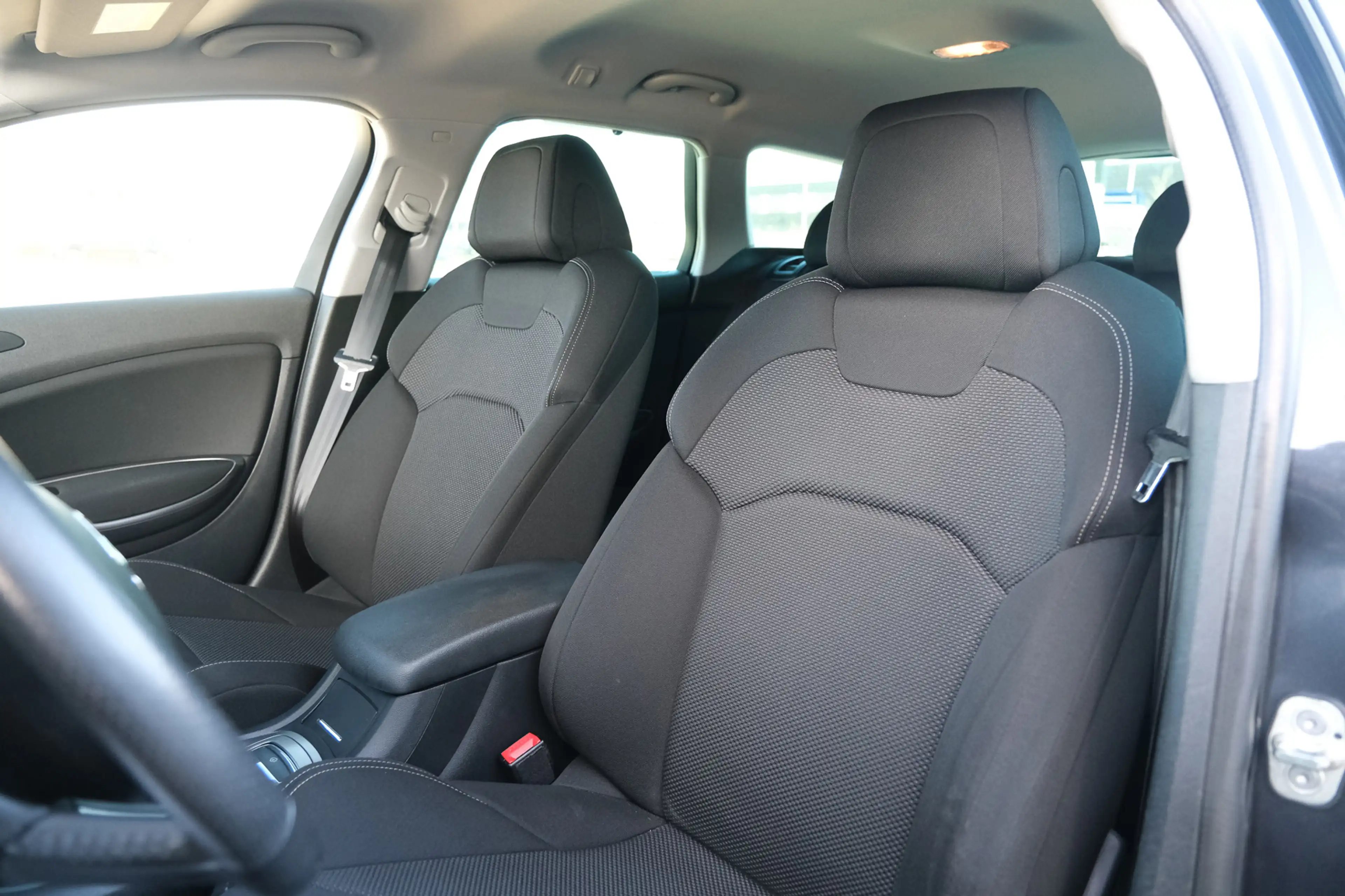 Citroen C5 Tourer 1.6 THP Collection — photo 22