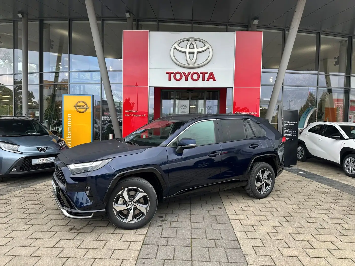 Toyota RAV 4 2.5 Plug-in Hybrid 4x4 Teamplayer,NAVI,HUD Blau - 1