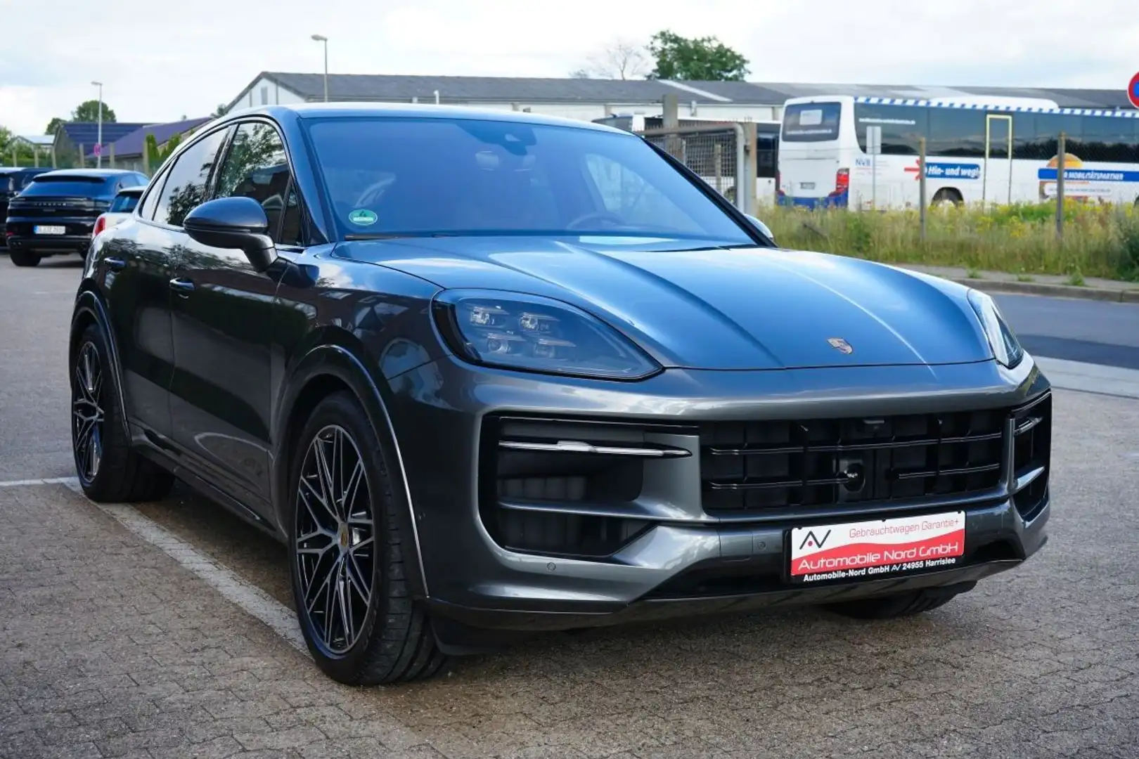 Porsche Cayenne Coupe GTS*Pano*Head Up*Soft Close Grau - 2