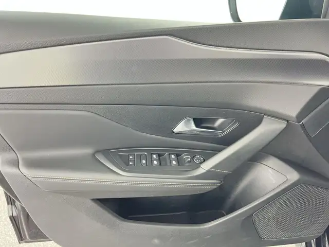 Peugeot 308 view 10