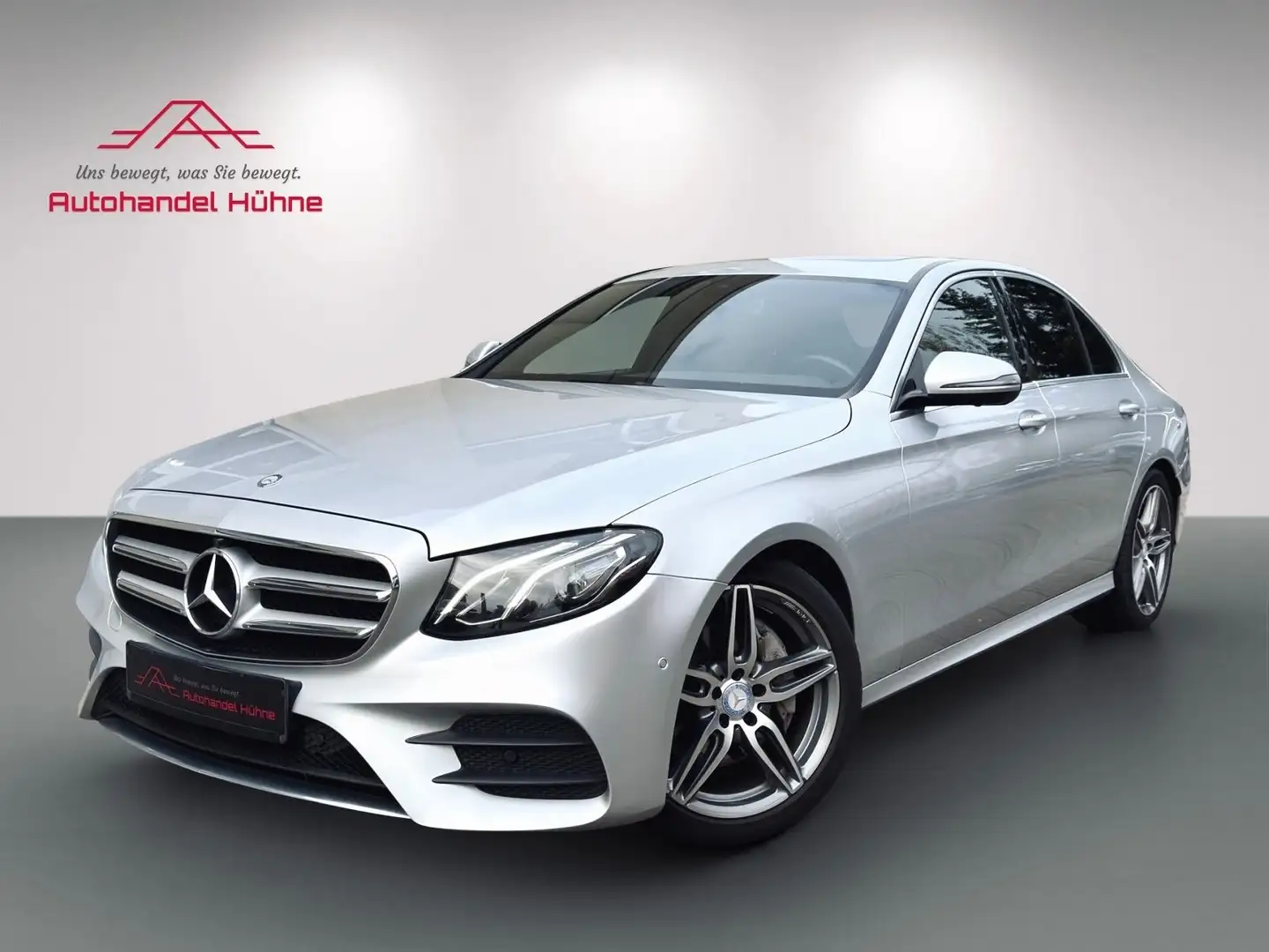 Mercedes-Benz E 220 d/AMG Line/Burmester/AHK/Glasdach Argent - 1