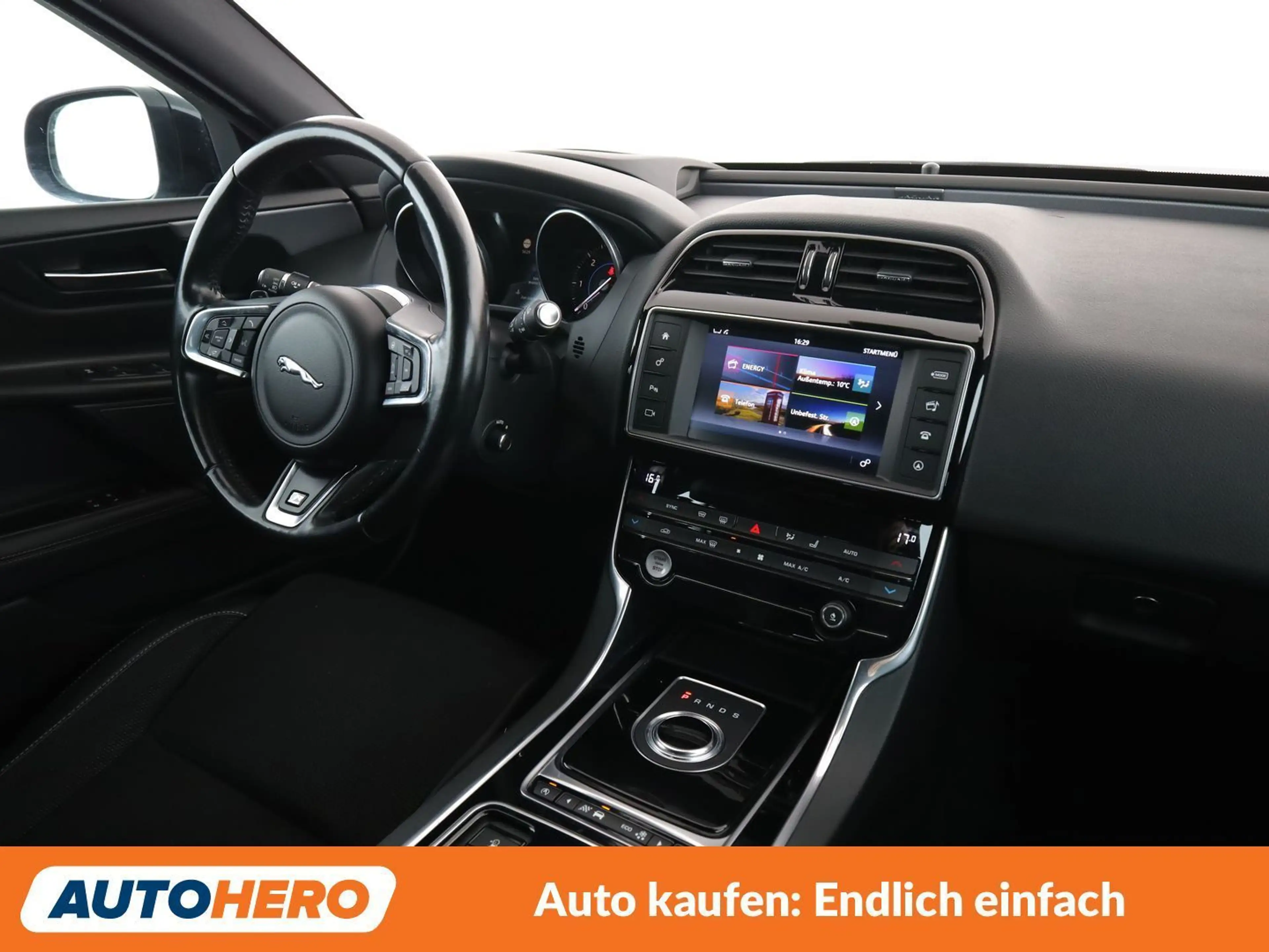 Jaguar XE 20d R-Sport — photo 13