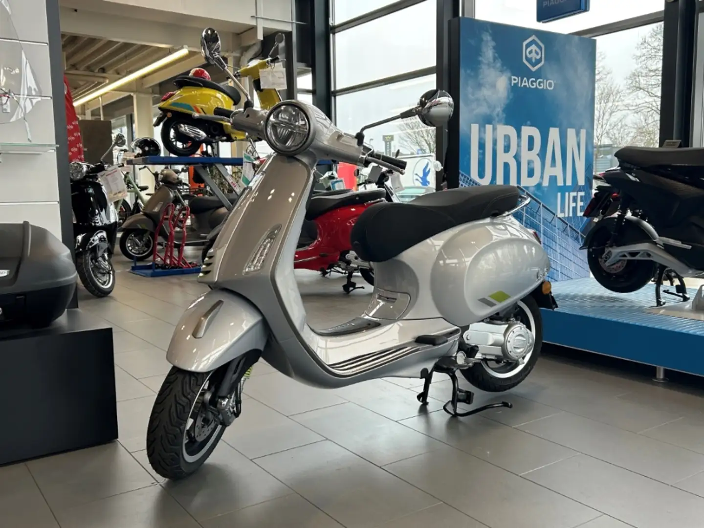 Vespa Primavera 50 Tech Grigio SOFORT VERFÜGBAR! Grau - 1