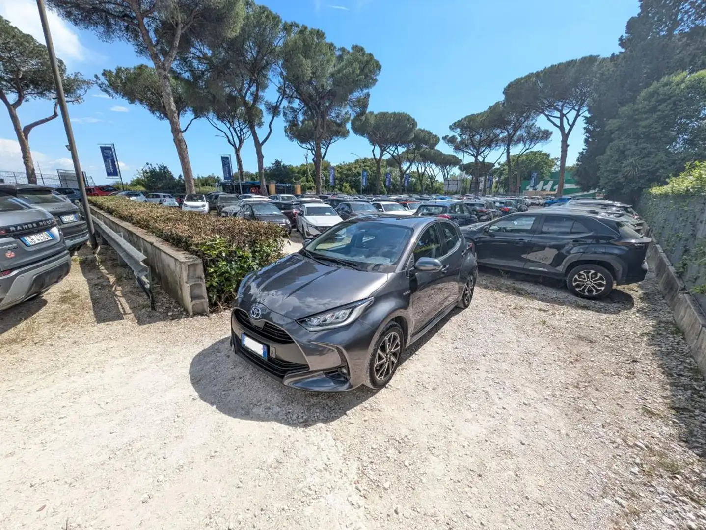 Toyota Yaris 1.5cc HYBRID TREND 92cv SAFETYPACK CRUISE CONTROL Grigio - 1