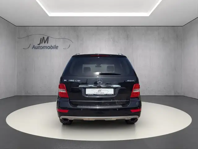 Mercedes-Benz M-Class view 6