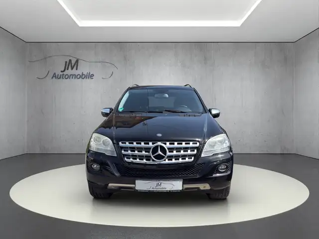 Mercedes-Benz M-Class view 2