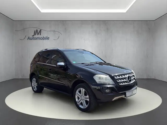 2009 Mercedes-Benz M-Class in Black for sale