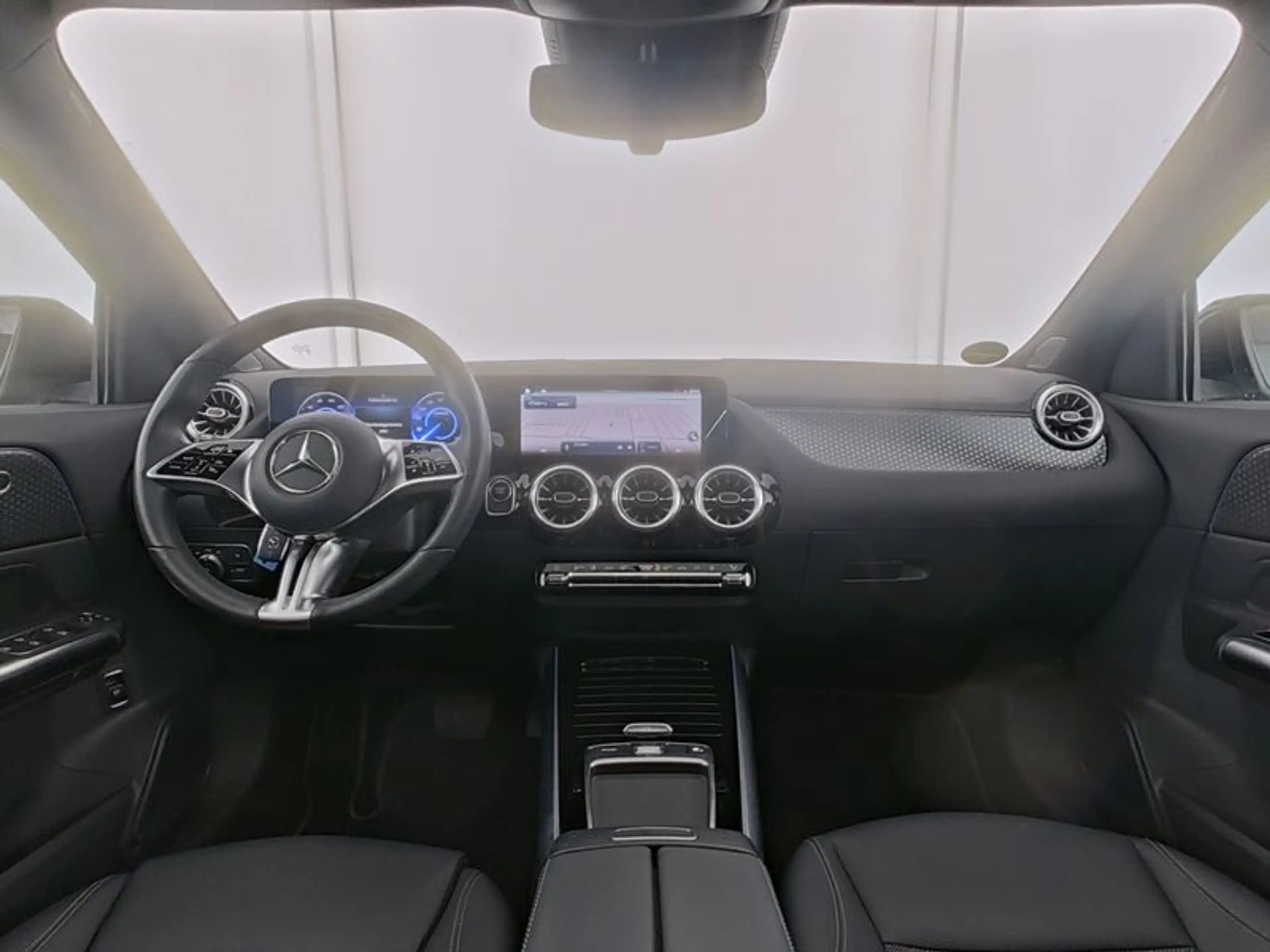 Mercedes-Benz EQA 250 + , — photo 9