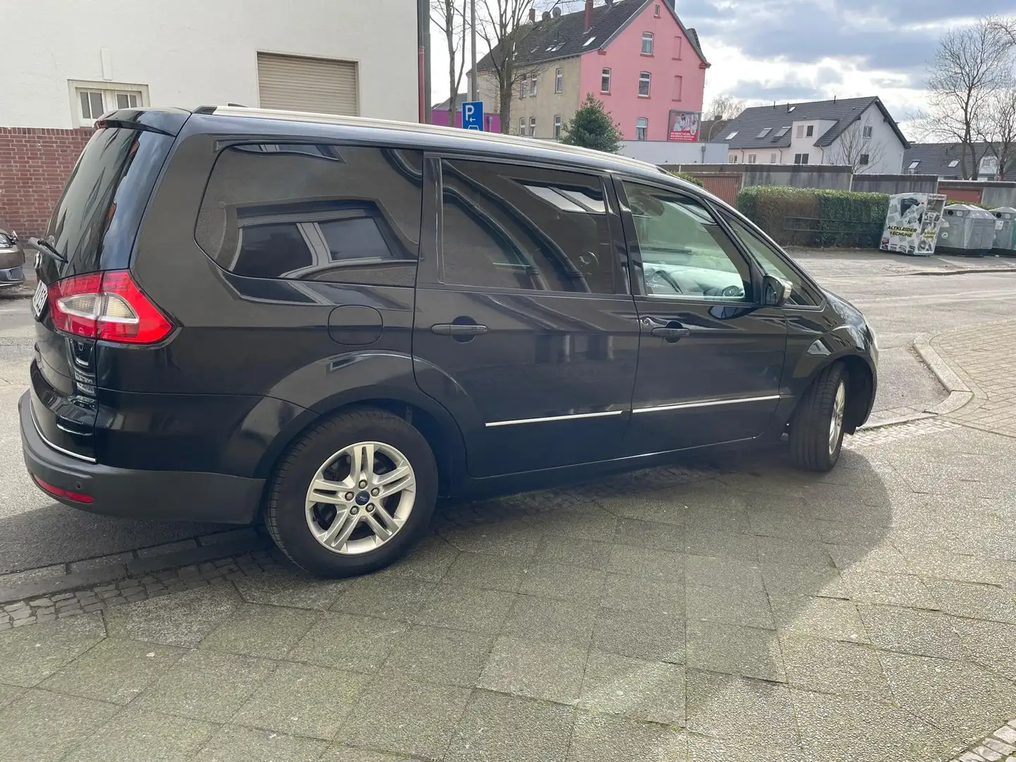 Ford Galaxy Galaxy Diesel 2.0 TDCi DPF Champions Edition Schwarz - 2