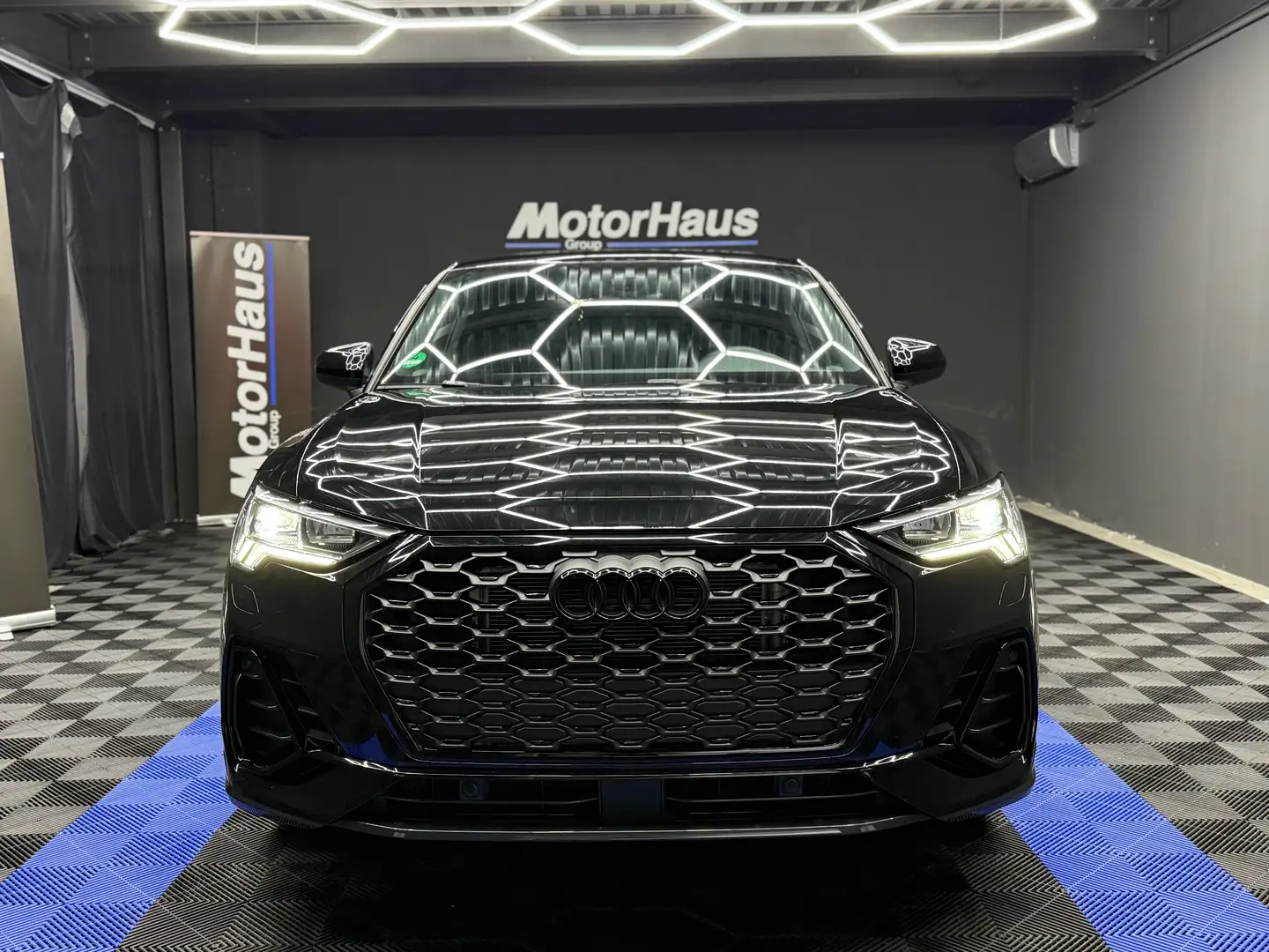 Audi Q3 Sportback 1.5 S-Line Nero - 2