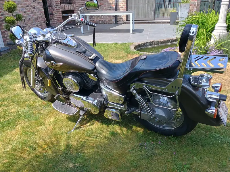 Kawasaki Vulcan 900 - foto 5