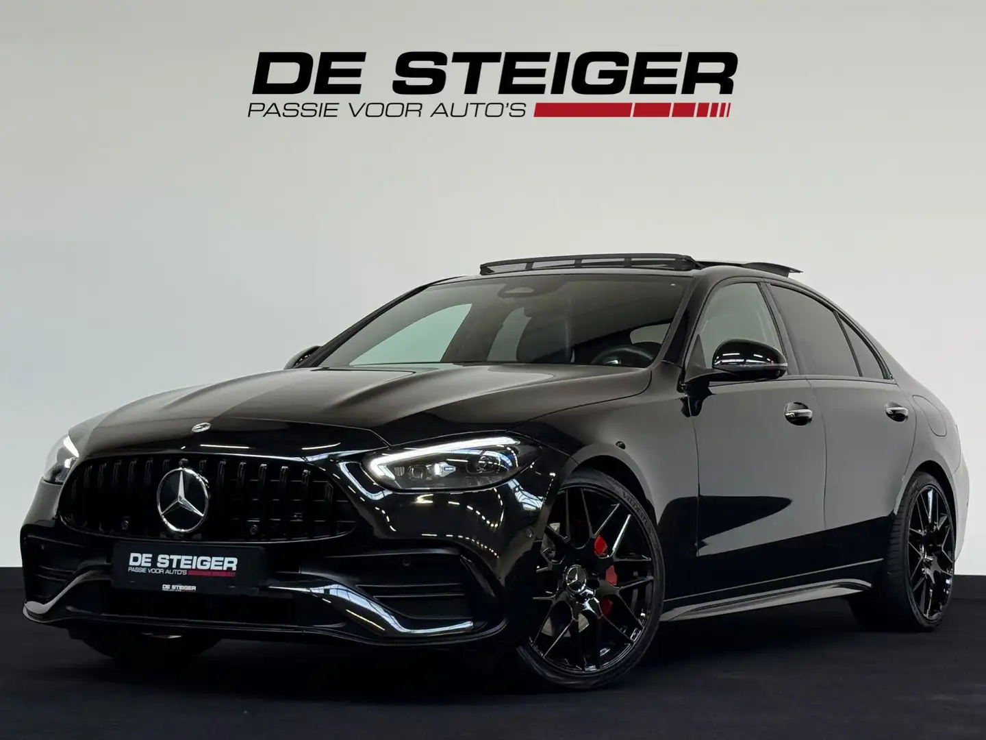Mercedes-Benz C 300 e AMG C63 Pano Digital Sfeer 360 Memory Černá - 1
