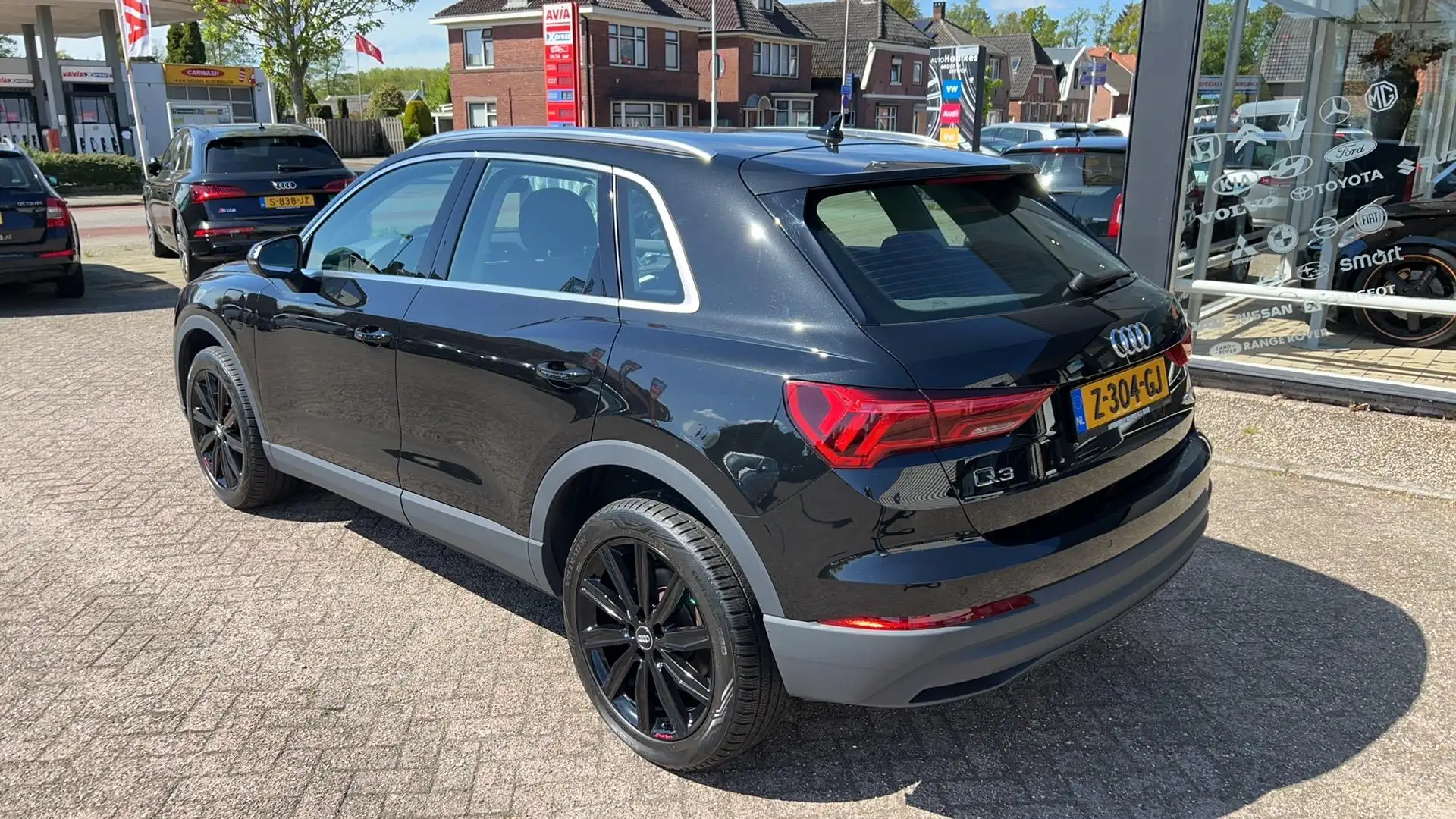 Audi Q3 45 TFSI e Advanced edition 245 pk hybrid Black - 2