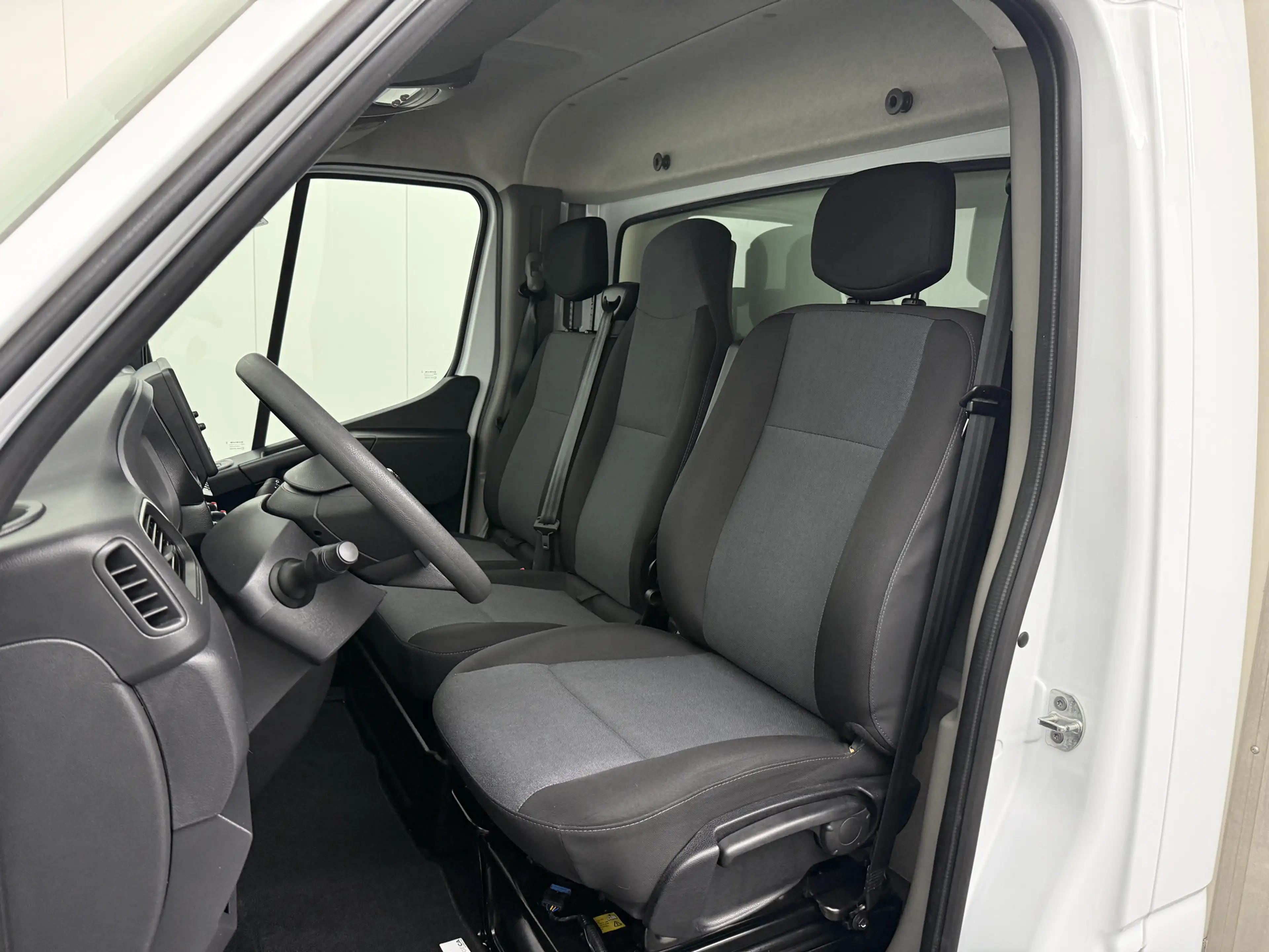 Nissan Interstar 2.3DCI 165PK Dubbellucht Bakwagen+Laadklep | Daksp — photo 18