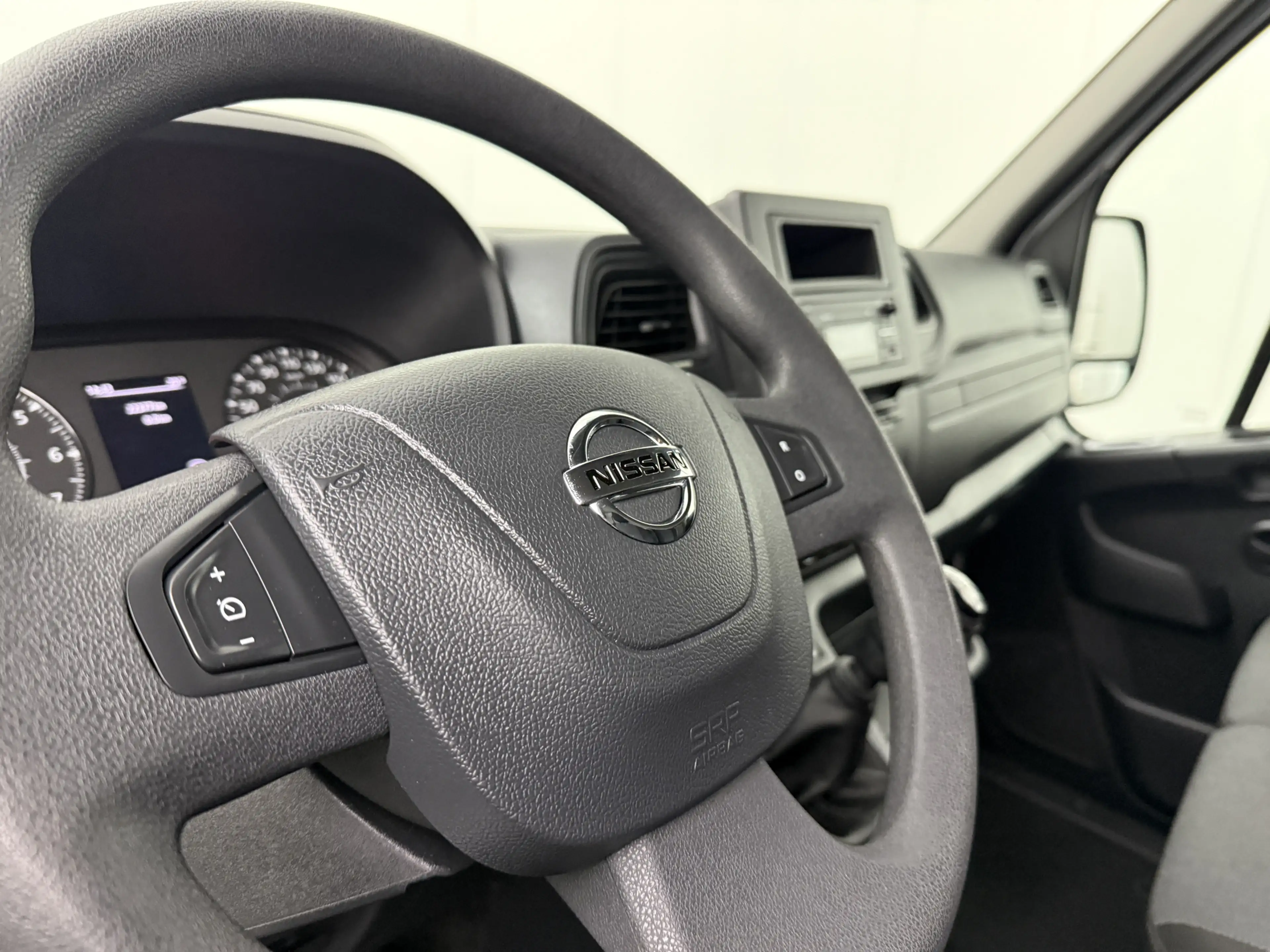 Nissan Interstar 2.3DCI 165PK Dubbellucht Bakwagen+Laadklep | Daksp — photo 14