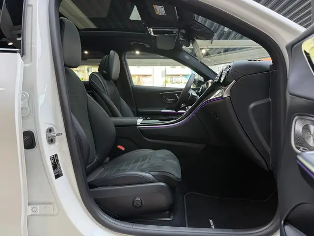 Mercedes-Benz GLC view 11