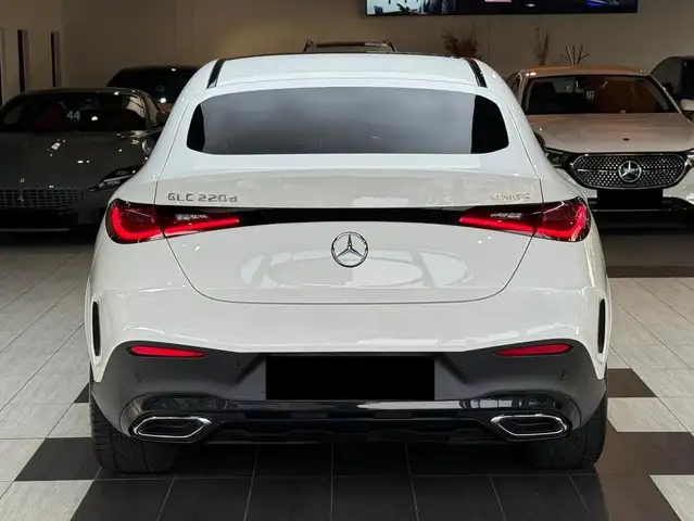Mercedes-Benz GLC view 15