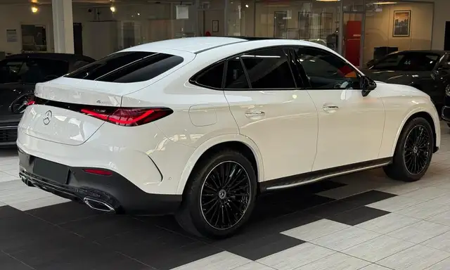 Mercedes-Benz GLC view 14