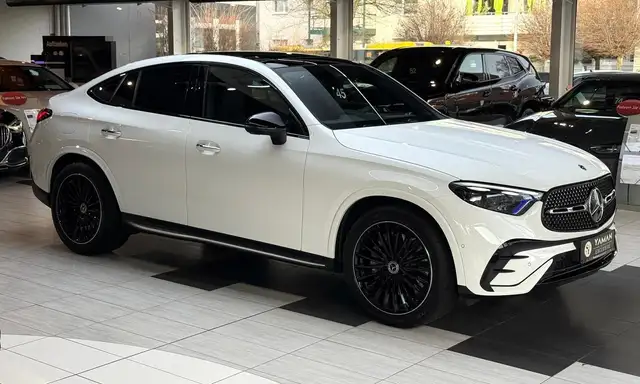 Mercedes-Benz GLC view 5
