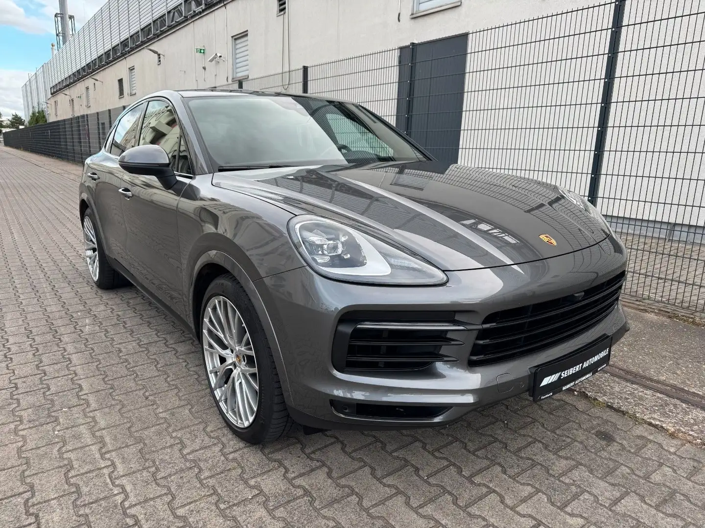 Porsche Cayenne Coupe 360°/BOSE/LED/PANO/AMBIENTE Grau - 1