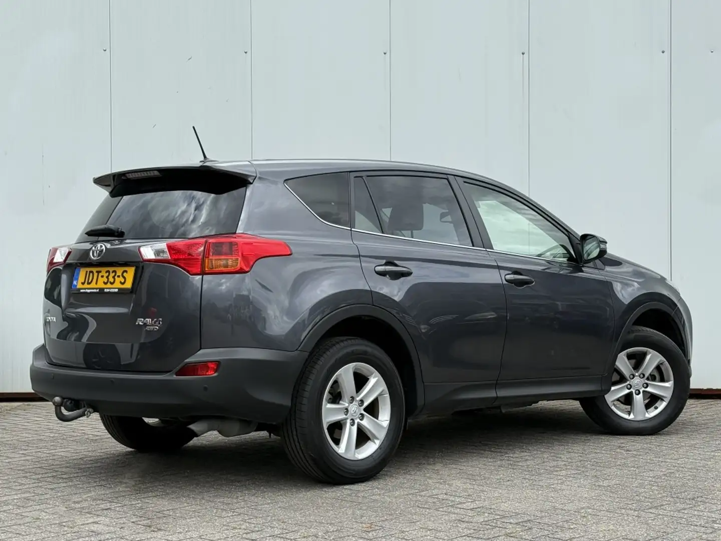 Toyota RAV 4 2.0 Executive 4WD Leder Trekhaak Dealer onderhoude Grijs - 2