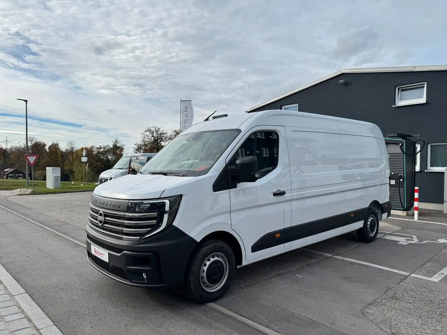 Nissan Interstar L2H2 - N-Connecta BA, HT270, LRB Weiß - 1