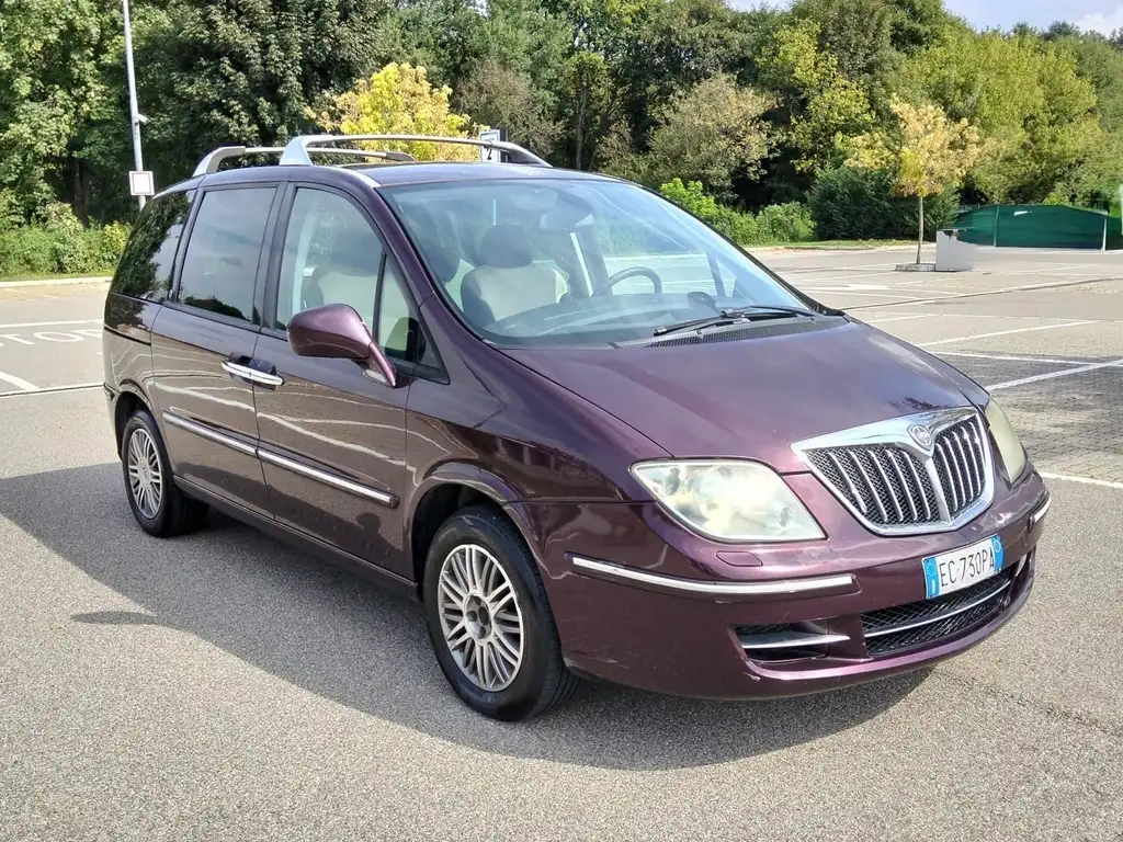 Lancia Phedra 2010 из Европы — купить под ключ