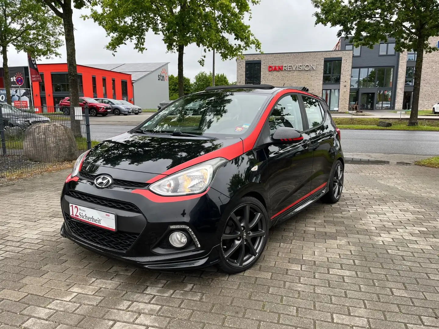 Hyundai i10 1.2 Sport Faltdach Leder Sitzheizung 1. Hand Zwart - 1