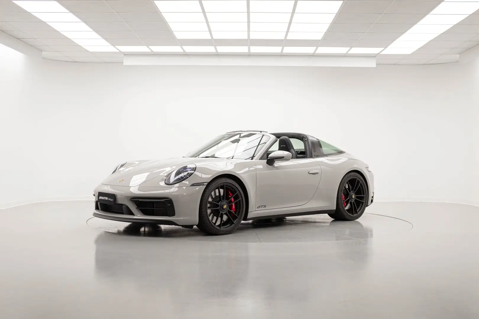 Porsche 911 Targa 4 GTS Gris - 1