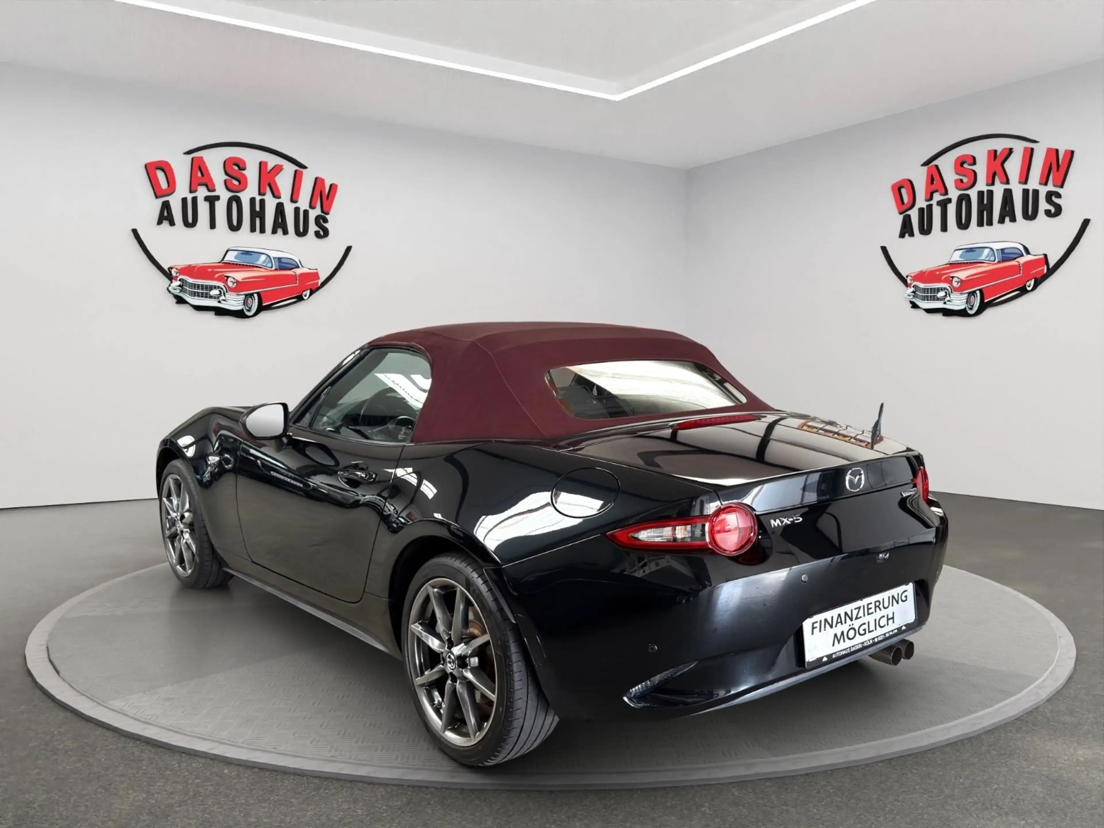 Mazda MX-5 NAVI/KAMERA/LEDER/LED/SCHECKHEFT/TÜV NEU — photo 6