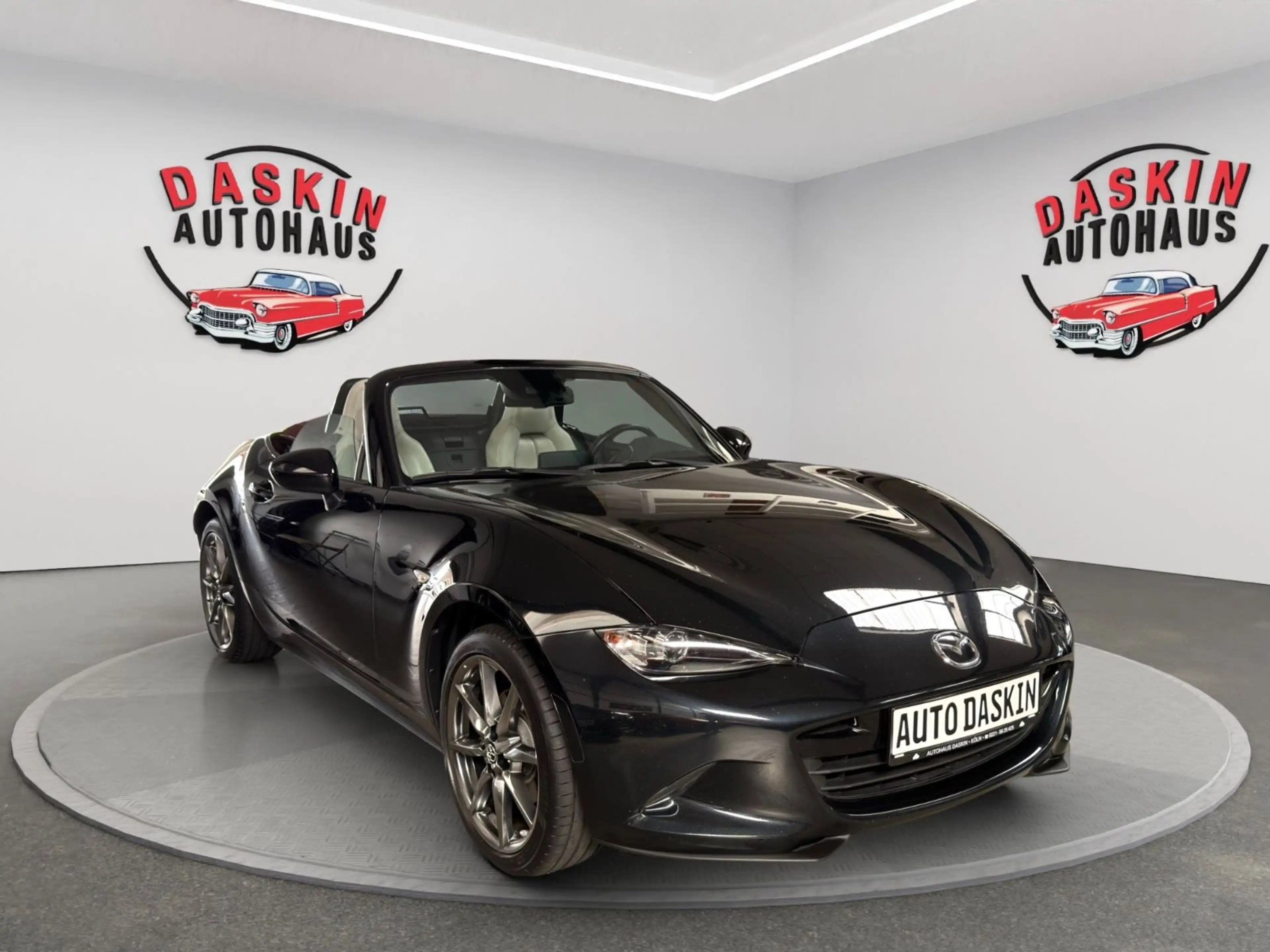 Mazda MX-5 NAVI/KAMERA/LEDER/LED/SCHECKHEFT/TÜV NEU
