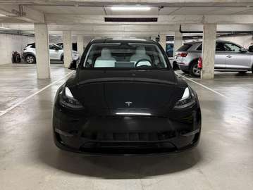 Model Y 72.5 kWh Dual Motor Performance (377 kW)