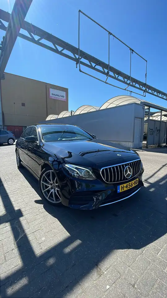Mercedes-Benz E 200