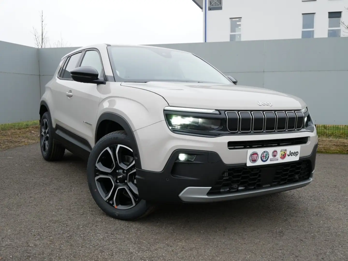 Jeep Avenger SUMMIT e-Hybrid 1.2 110 PS DCT6 WINTER APPLE CARPL Beige - 2