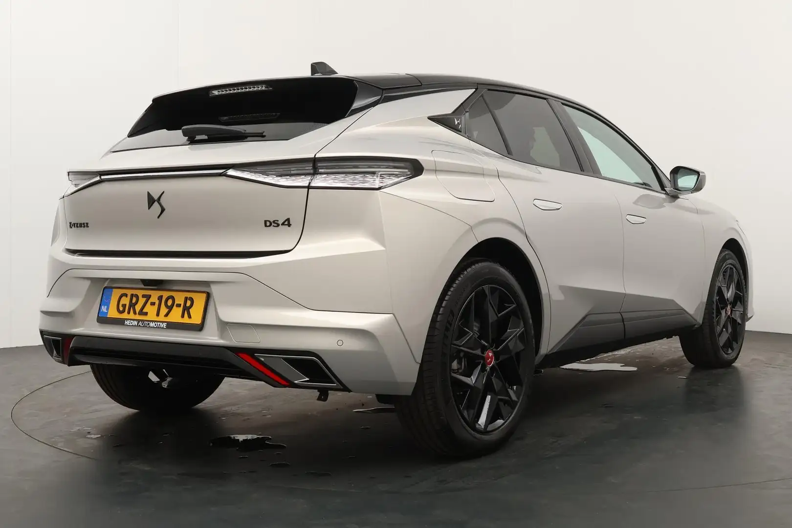 DS Automobiles DS 4 E-Tense Performance Line+ PHEV Plug-In Hybrid | Na Beige - 2