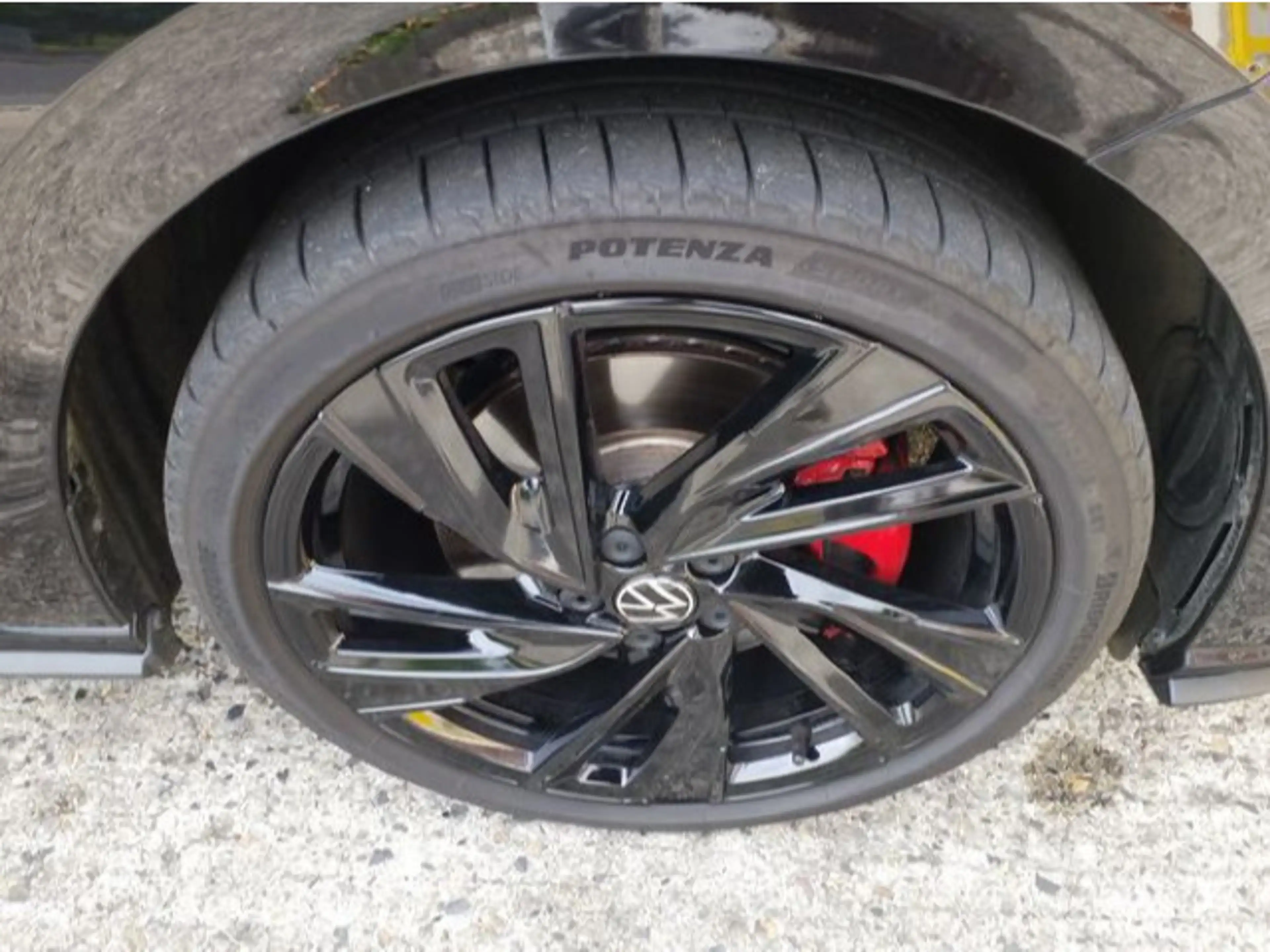 Volkswagen Polo GTI 2.0TSI DSG Navi LED Kamera Pano — photo 9