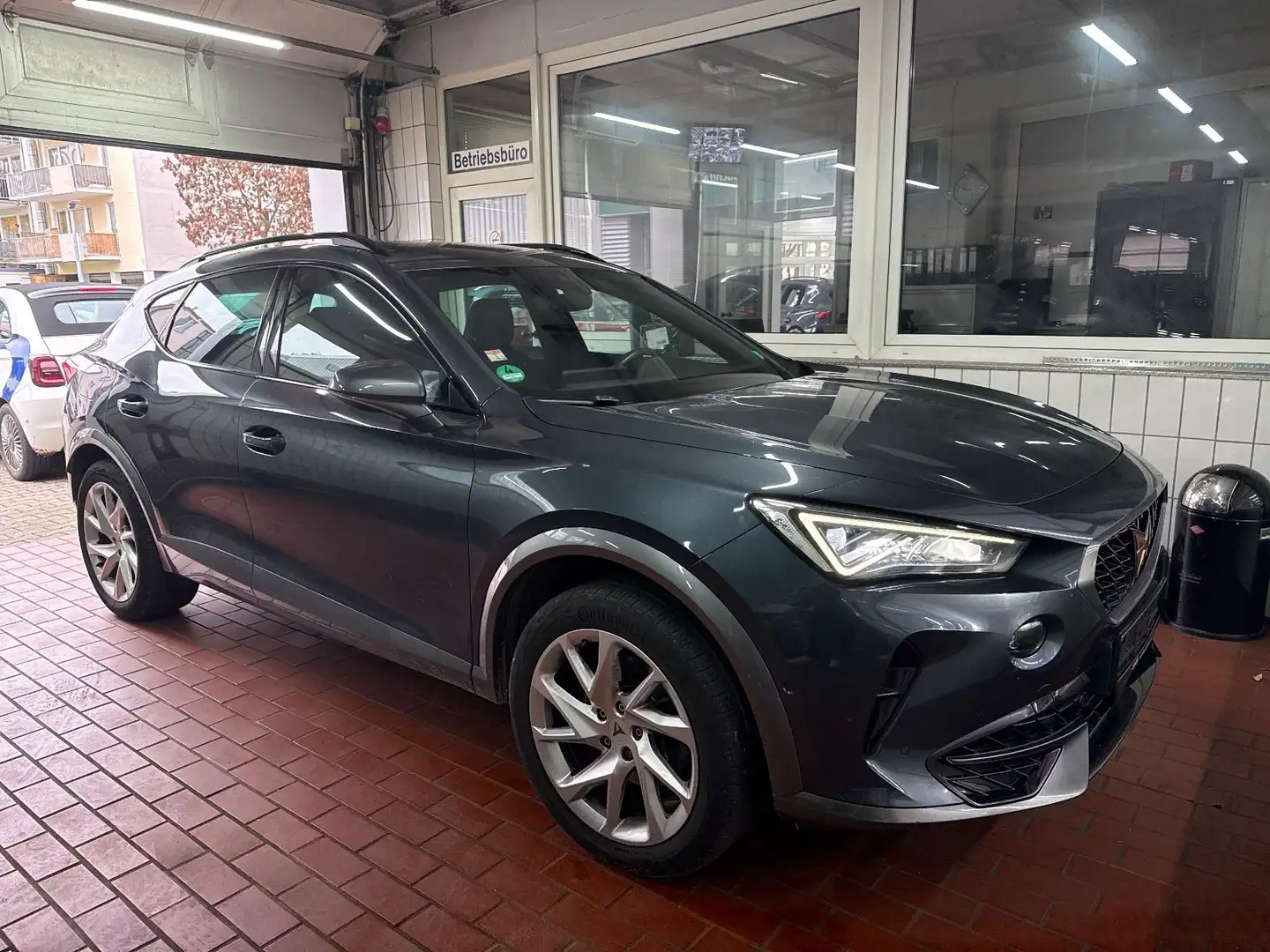 CUPRA Formentor 4Drive*Navi*LED*Kamera*ACC*Virtual-Cok Gris - 1